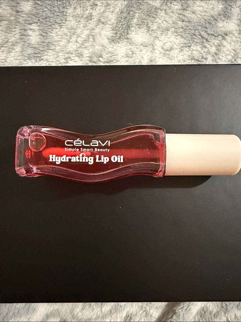 3/$15 🌸 Célavi Hydrating Lip Oil — Red Gloss